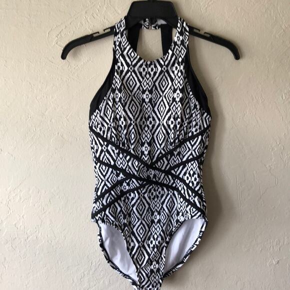 NWT One Piece Black and White Swimsuit - Picture 1 of 5